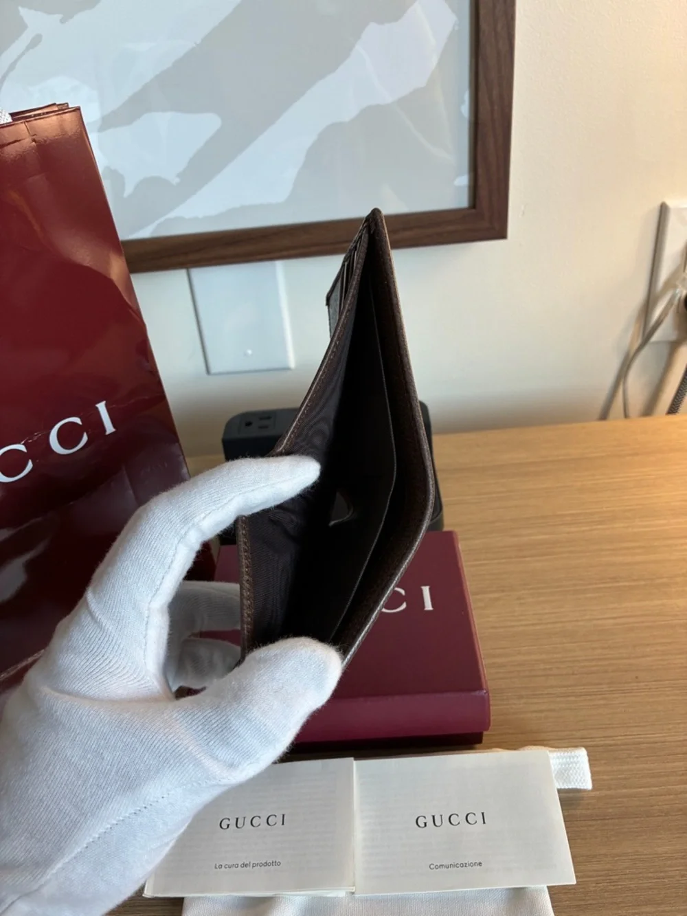 Gucci Ophidia bi-fold GG wallet with red and green stripe